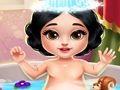 Игра Снежана бебешка бања онлајн Игра Снежана бебешка бања онлајн