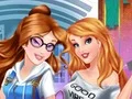 Игра Belle First Day On School онлајн