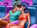 Игра Dotted Girl Cinema Flirting онлајн