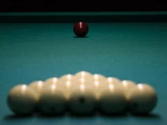 Игра 3d Billiard Piramid онлајн