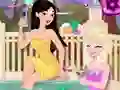 Игра Girls Weekend Getaway онлајн