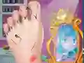 Игра Ladybug Foot Surgery онлајн