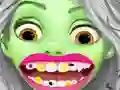 Игра Zombie At Dentist онлајн