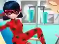 Игра Dotted Girl Ambulance For Superhero онлајн