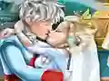Игра Ice Queen Wedding Kiss онлајн