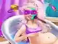 Игра Hero Ellie Pregnant Spa онлајн
