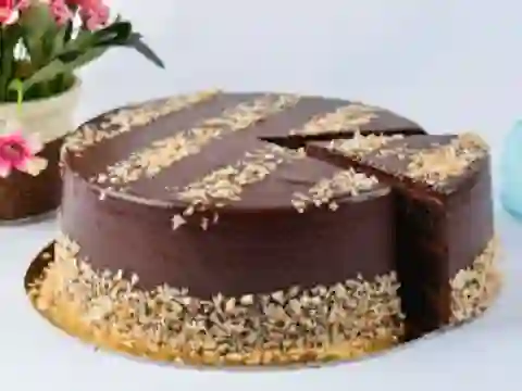Игра Ferrero Rocher Cake Jigsaw онлајн