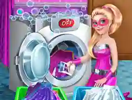 Игра Superdoll Washing Capes онлајн