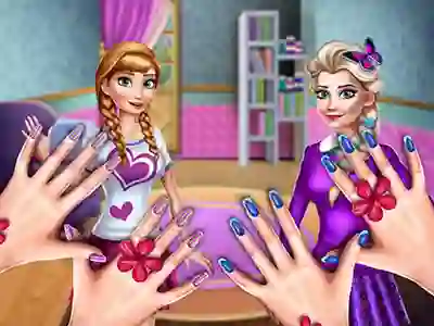 Игра Princesses Nails Salon онлајн