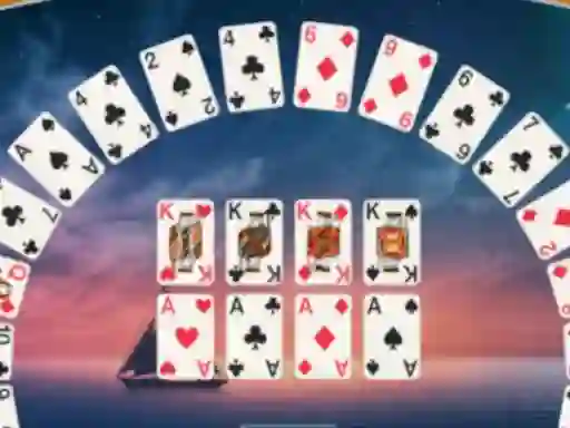 Игра Crescent Solitaire онлајн