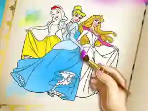Игра Princesses Coloring Book онлајн