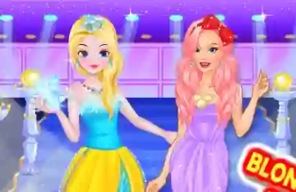 Игра Blonde Vs Readhead Fashion Show онлајн