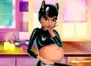 Игра Catwoman Pregnant онлајн
