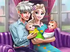 Игра Ice Queen Twins Family Day онлајн