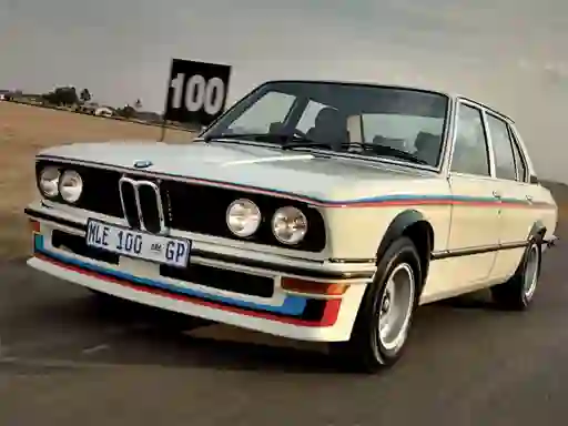 Игра BMW 530 MLE онлајн