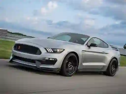 Игра Mustang Shelby Puzzle онлајн
