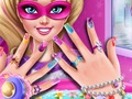 Игра Суперхерој кукла нокти  онлајн