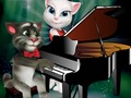 Игра Зборувајќи Том пијано време  онлајн